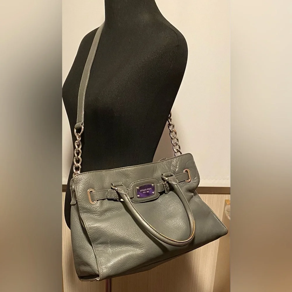Michael Kors Medium Gray Pebbled Leather Hamilton Handbag 10” x 15”